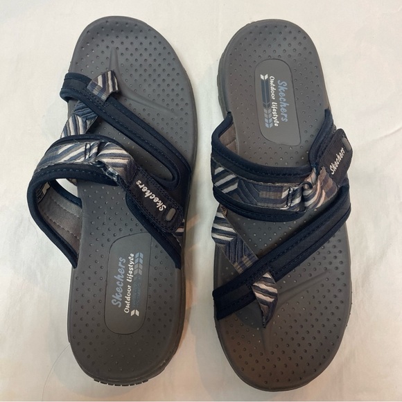 Skechers‎ Navy Blue Strappy Outdoor Lifestyle Sandals - Picture 1 of 8